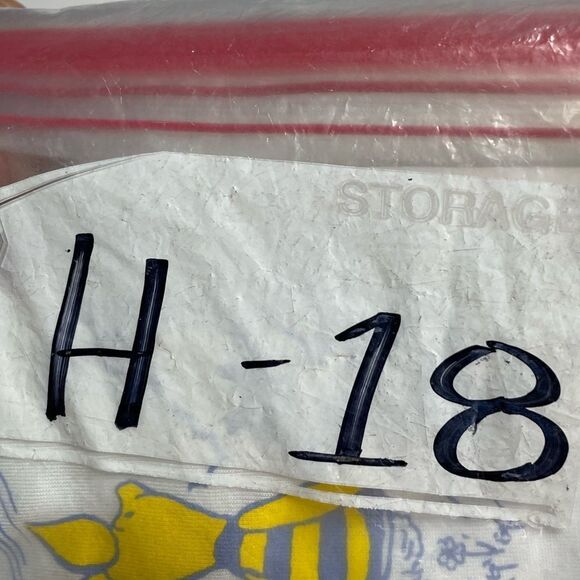 5 for $25🔥Disney 100 Acre Wood Winnie The Pooh Tank Top XL (16-18) - Picture 6 of 6